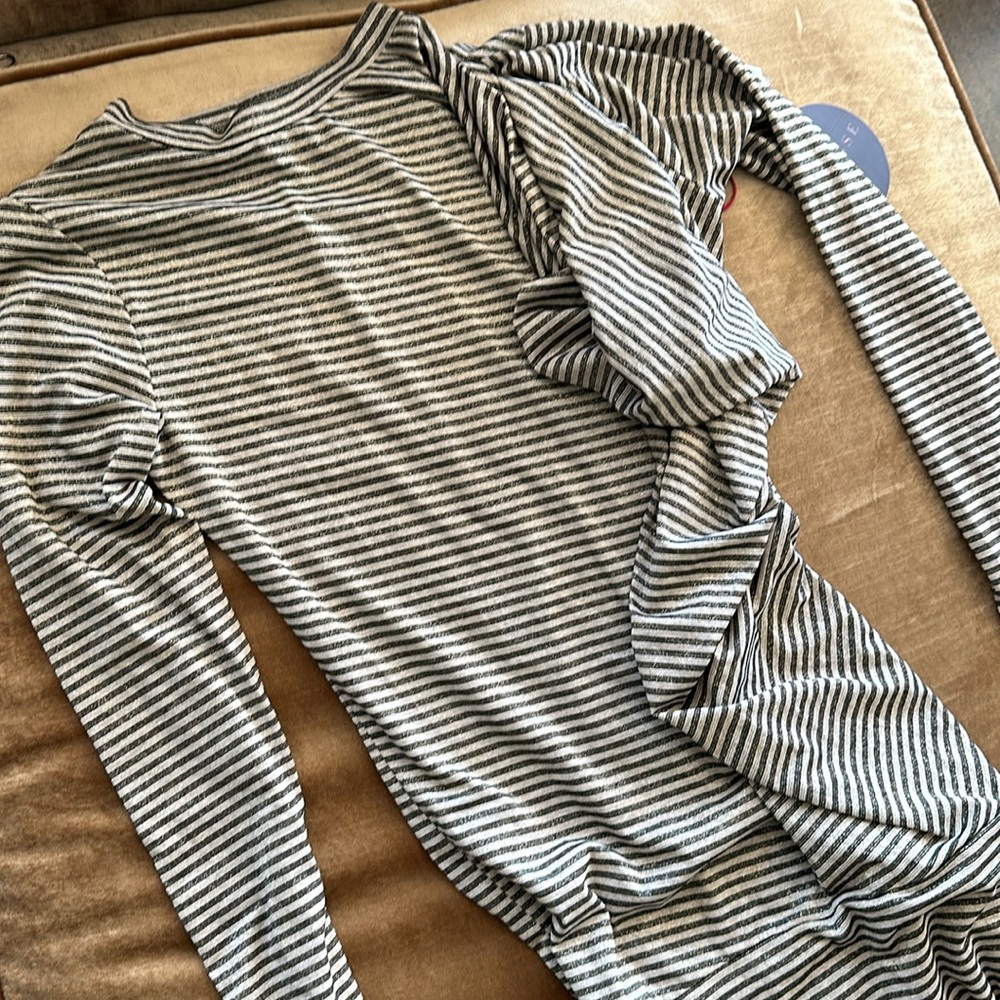 New Gold metallic stripe Upscale Top teeshirt Embellished cuff Party Sweater